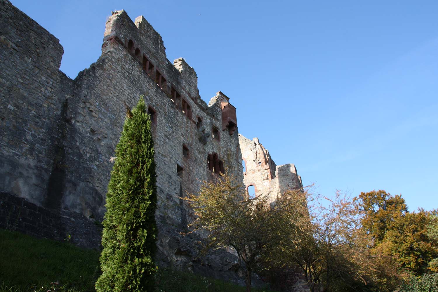 Burg Rötteln www.die4hartwigs.de