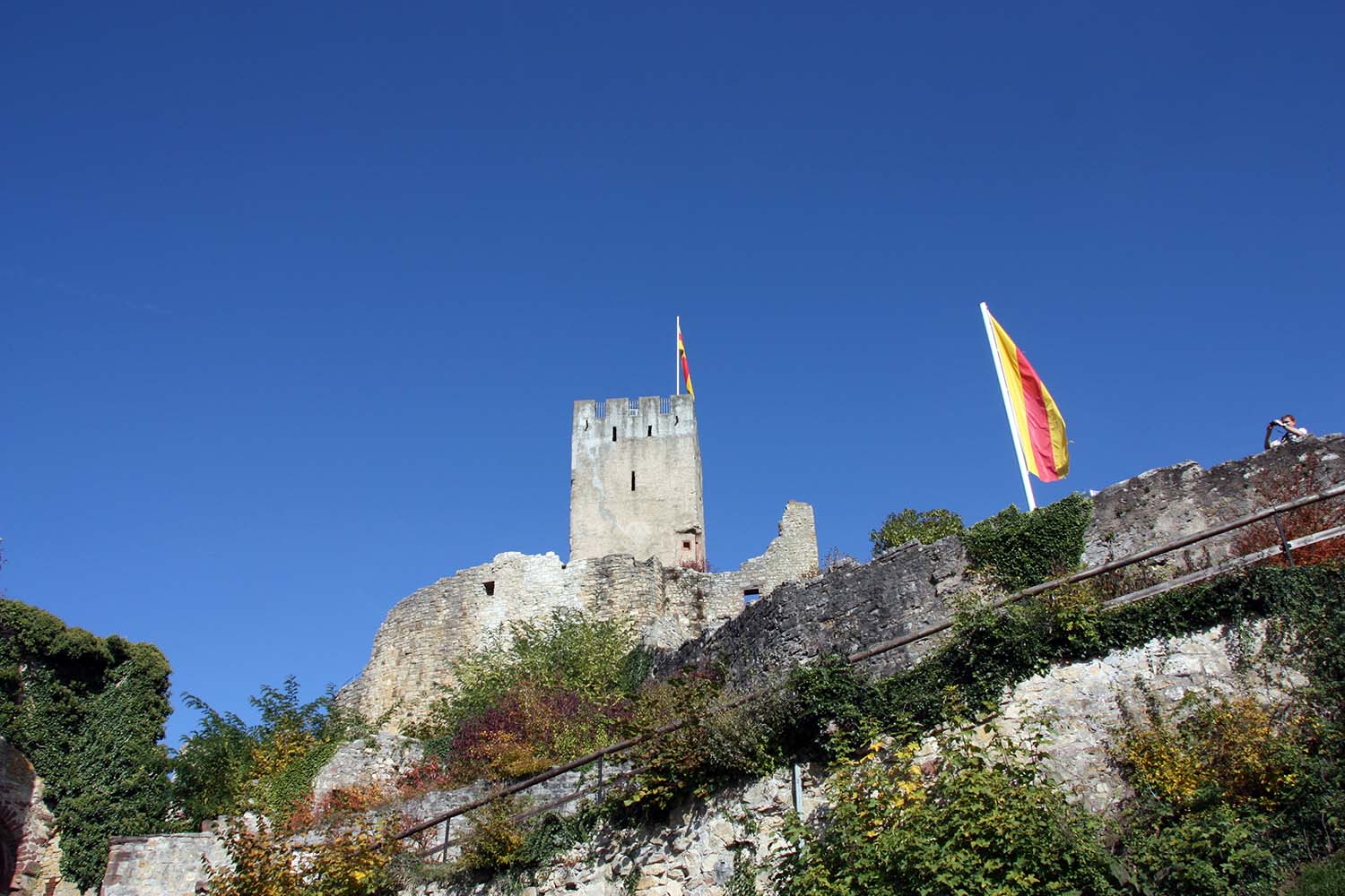 Burg Rötteln www.die4hartwigs.de