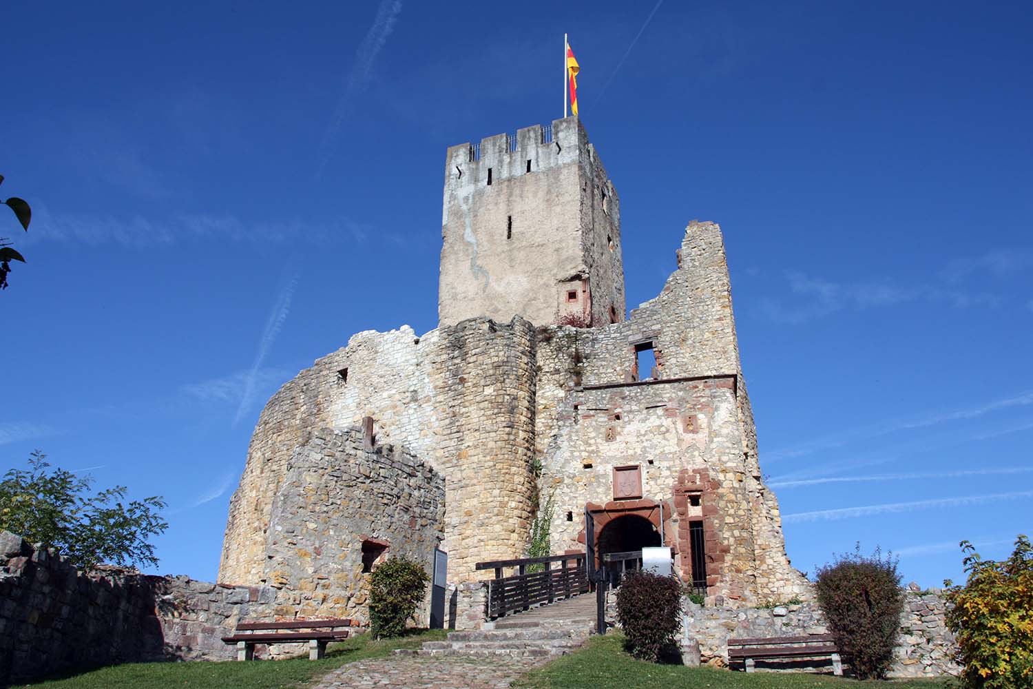 Burg Rötteln www.die4hartwigs.de