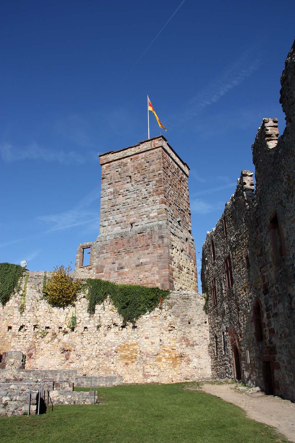 Burg Rötteln www.die4hartwigs.de