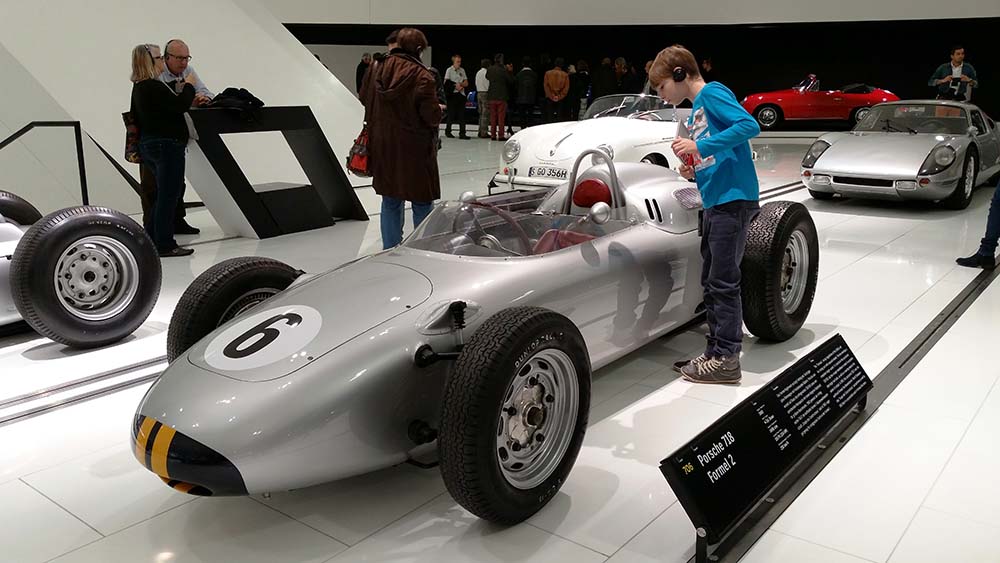 Porsche Museum Stuttgart www.die4hartwigs.de