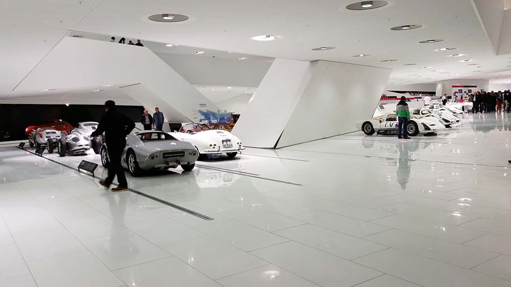 Porsche Museum Stuttgart www.die4hartwigs.de